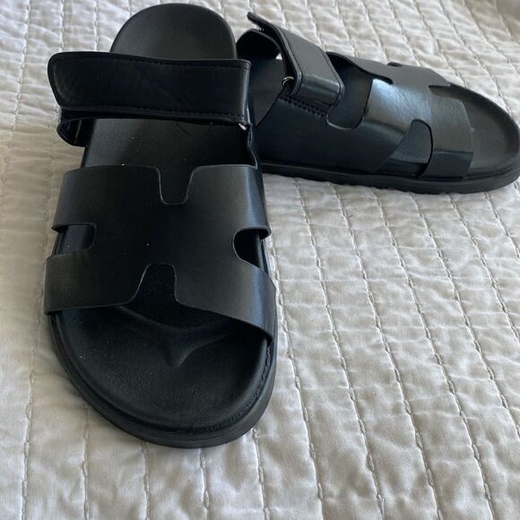 H Velcro slides size 44 NWT adjustable strap for comfort fits 10-11 - Picture 7 of 8
